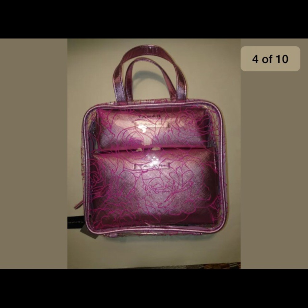 Tahara. Traveling bags